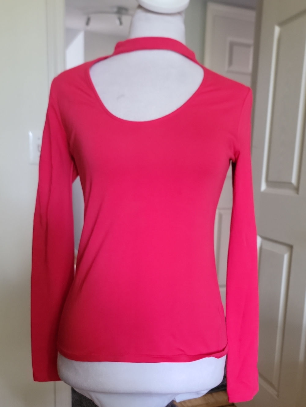 Women's Red Cutout Neck Long-Sleeve Top